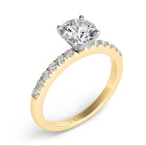 Yellow Gold Engagement Ring💎💍